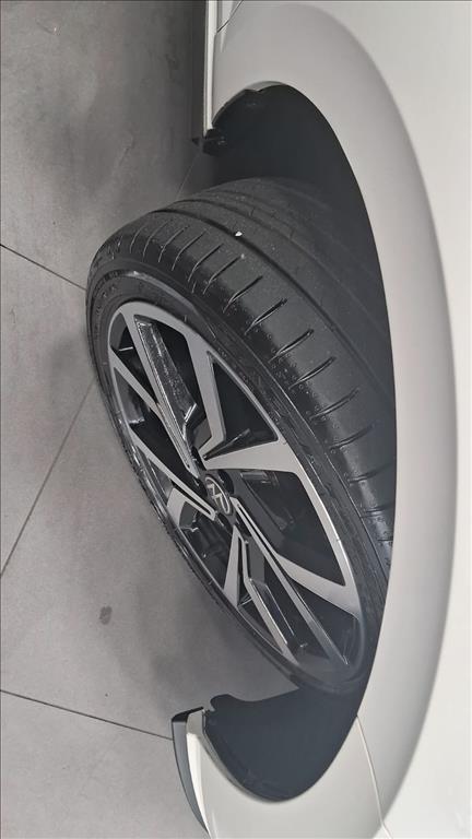 VW - Volkswagen-POLO-1.4 250 TSI GTS AUTOMÁTICO