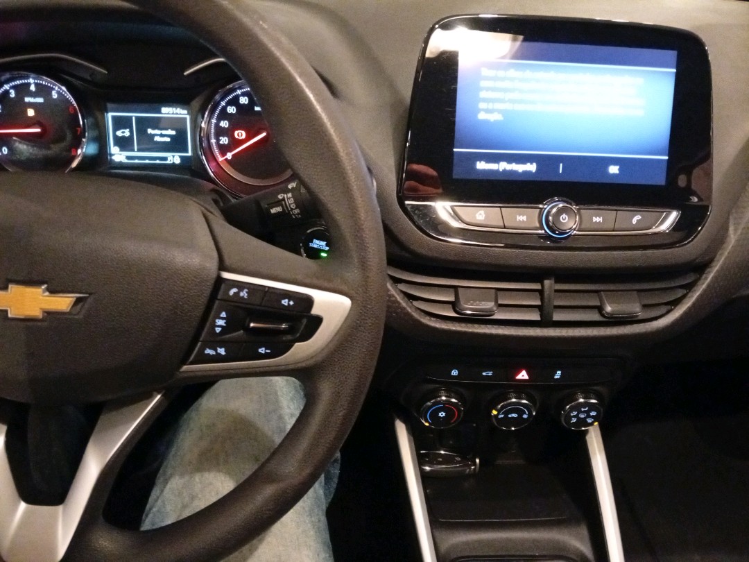 GM - Chevrolet-ONIX PLUS-1.0 TURBO FLEX LTZ MANUAL