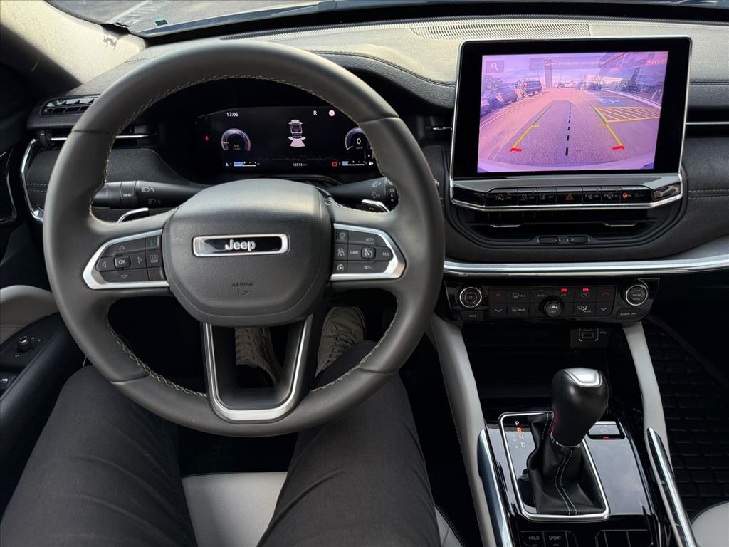 Jeep-COMMANDER-1.3 T270 TURBO FLEX LIMITED AT6