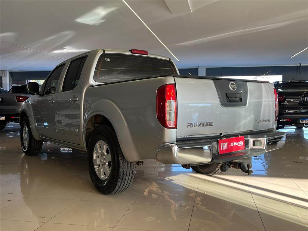 FRONTIER 2.5 PLATINUM 4X4 CD TURBO ELETRONIC DIESEL 4P AUTOMÁTICO5