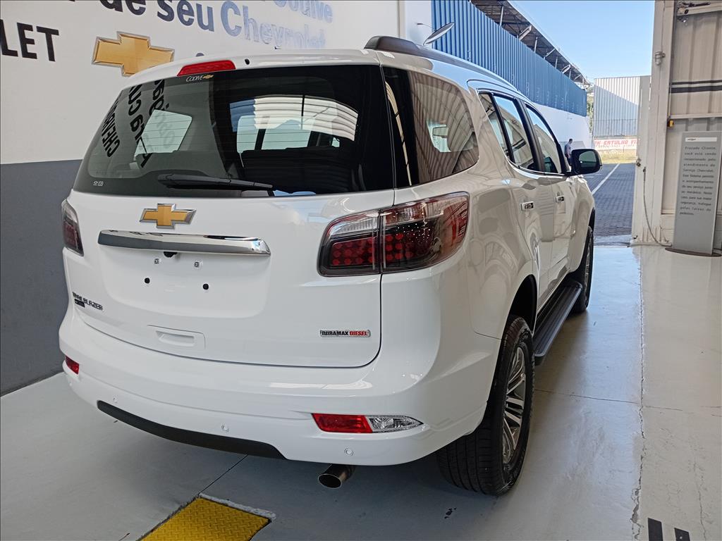 TRAILBLAZER 2.8 16V TURBO DIESEL HIGH COUNTRY 7L 4X4 AUTOMÁTICO