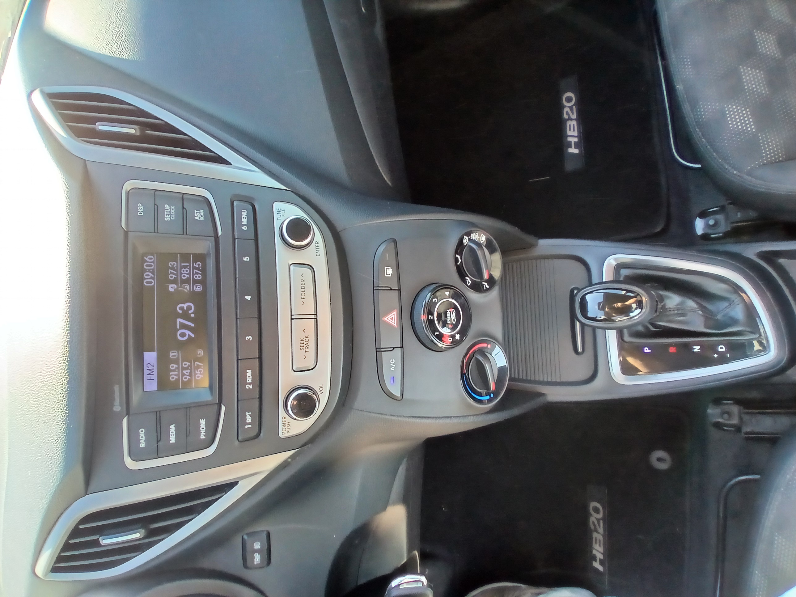 HB20 1.6 COMFORT PLUS 16V FLEX 4P AUTOMÁTICO10