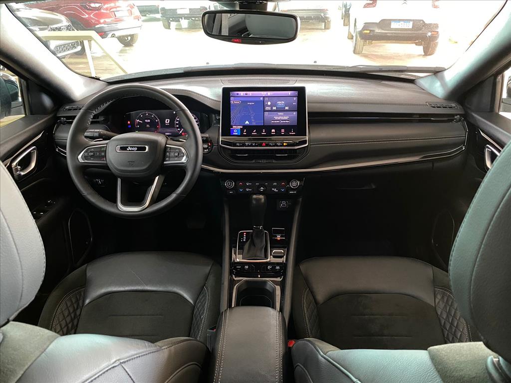 COMPASS 2.0 HURRICANE 4 TURBO GASOLINA BLACKHAWK AT94