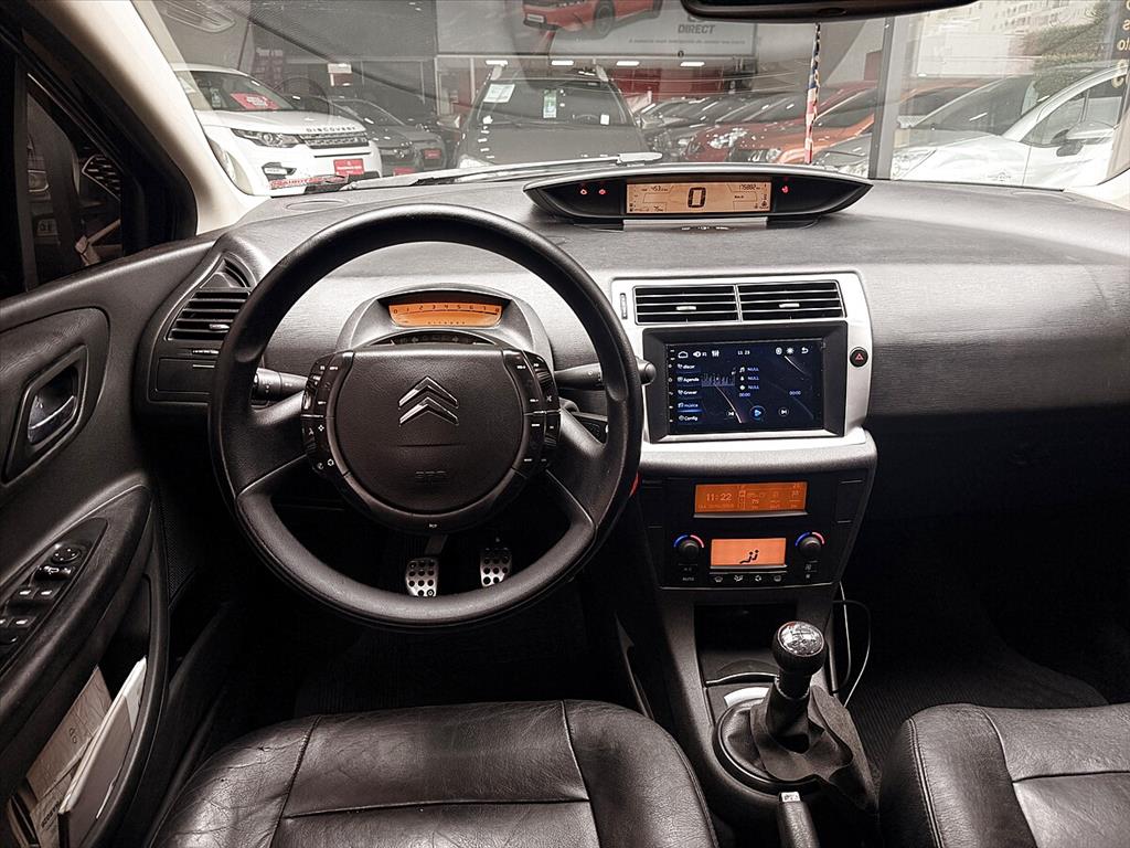 Citroën C4 - 2.0 EXCLUSIVE 16V FLEX 4P MANUAL