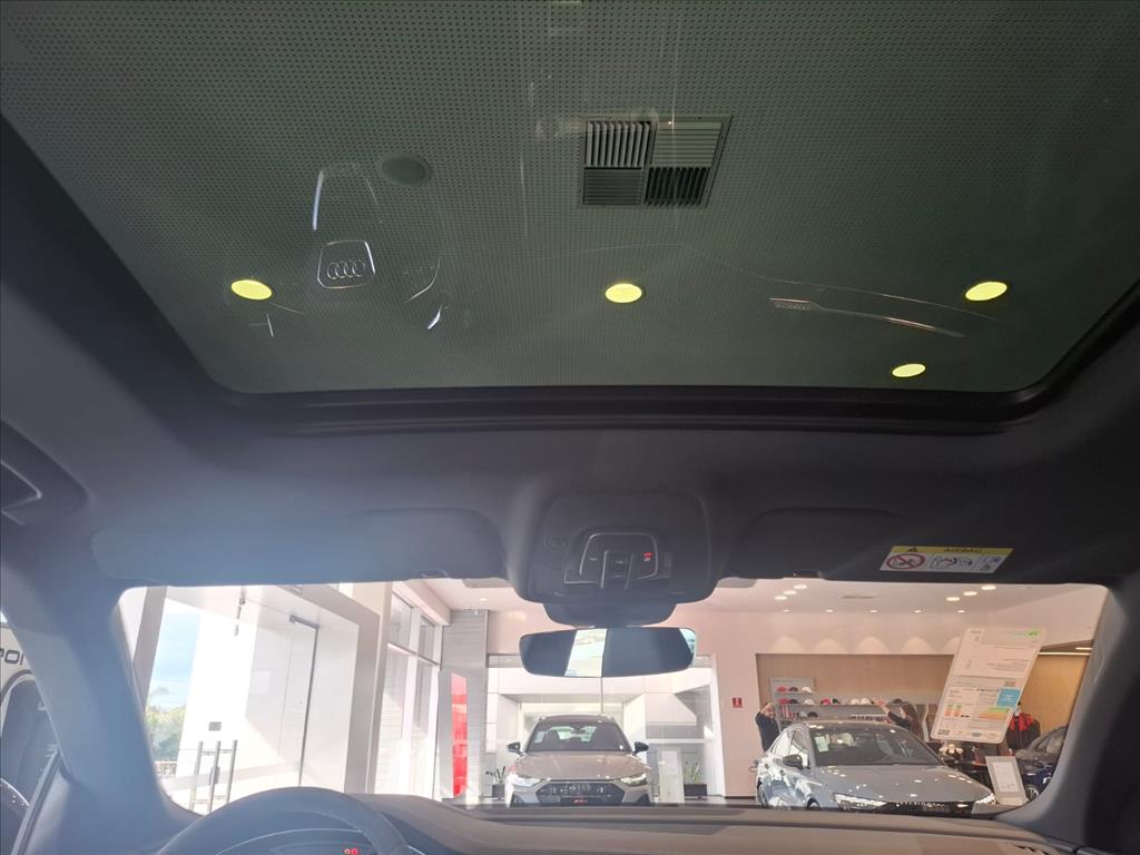 Audi-RS Q8-4.0 V8 TWINTURBO GASOLINA PERFORMANCE TIPTRONIC