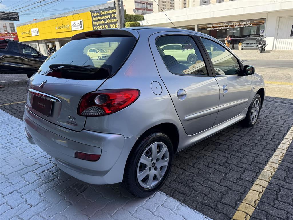 Peugeot 207 - 1.4 XR 8V FLEX 4P MANUAL