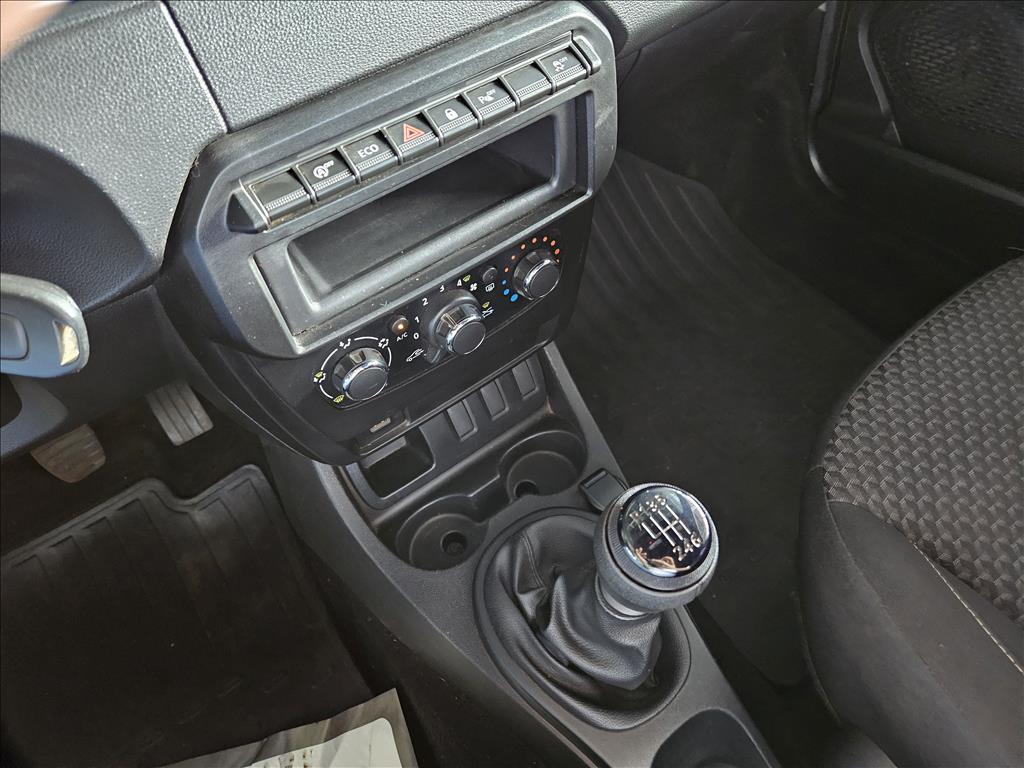 OROCH 1.6 16V SCE FLEX INTENSE MANUAL10