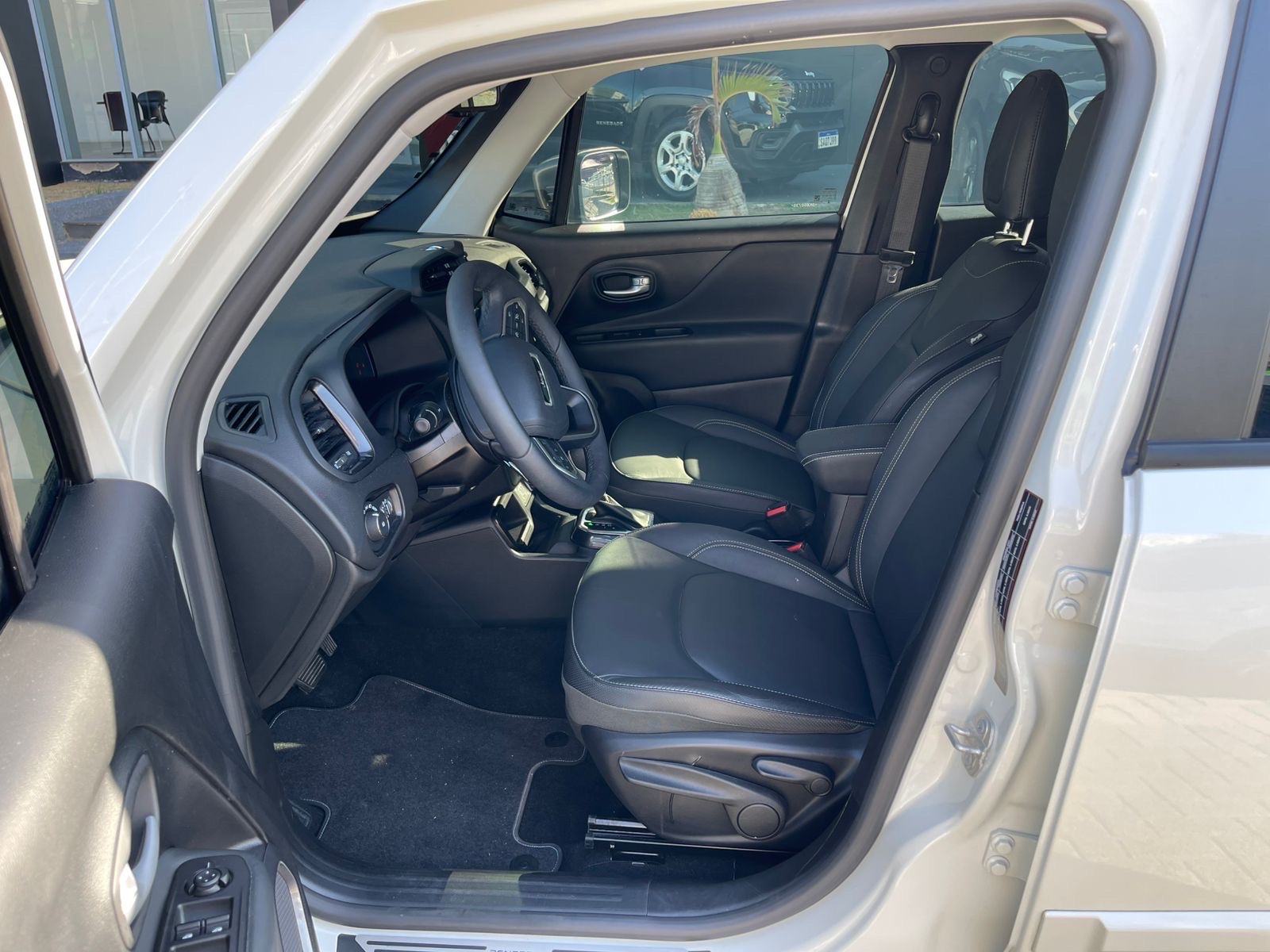 Jeep-RENEGADE-1.3 T270 TURBO FLEX LONGITUDE AT6