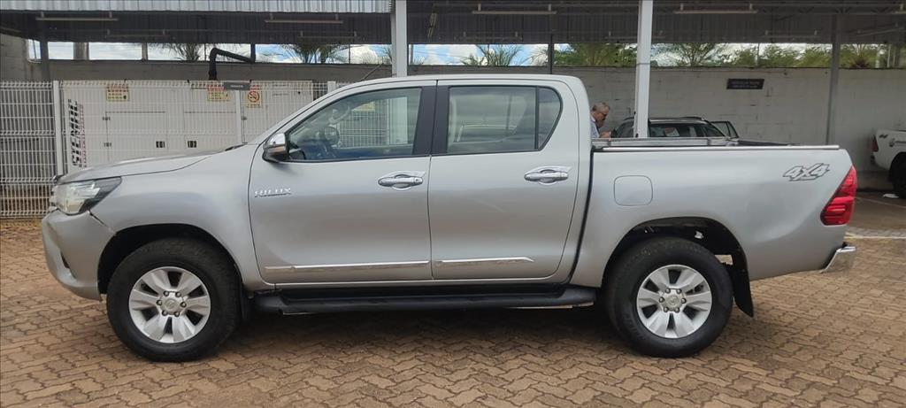 HILUX 2.8 SRV 4X4 CD 16V DIESEL 4P AUTOMÁTICO8