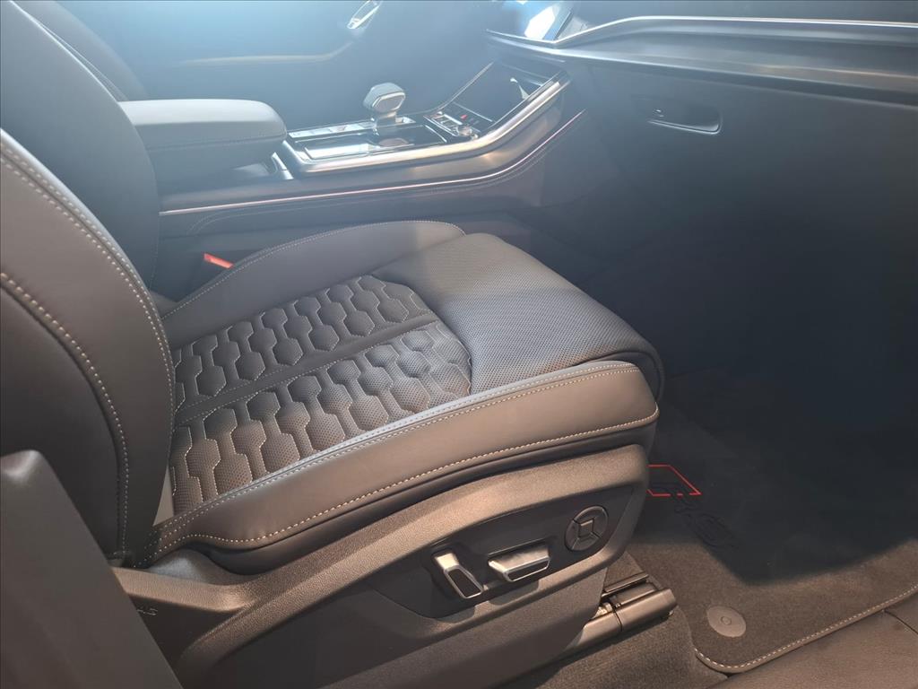 Audi-RS Q8-4.0 V8 TWINTURBO GASOLINA PERFORMANCE TIPTRONIC