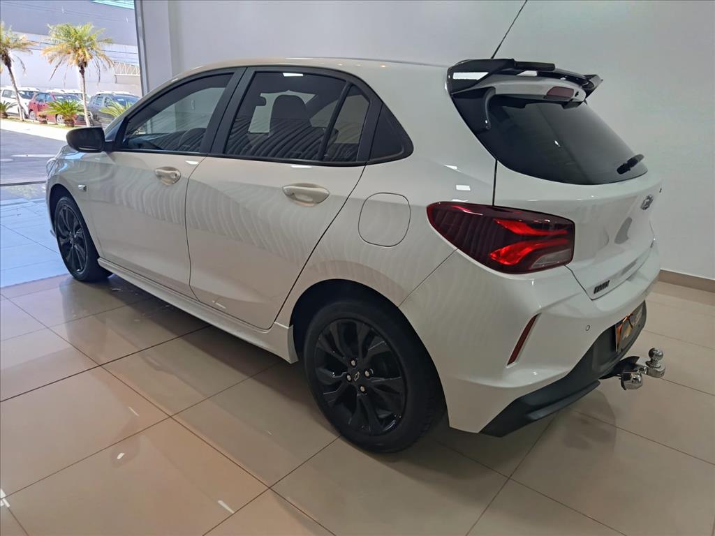ONIX 1.0 TURBO FLEX RS AUTOMÁTICO5