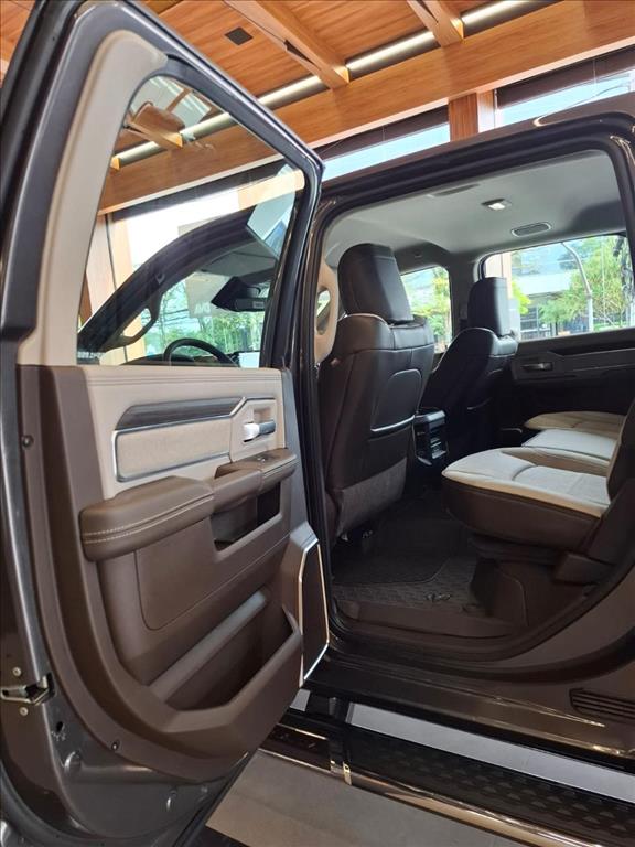 2500 6.7 I6 TURBO DIESEL LARAMIE CD 4X4 AUTOMÁTICO7