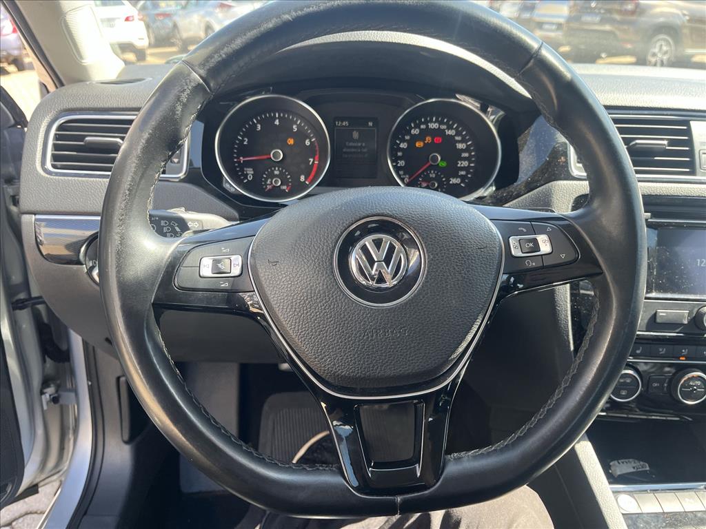 JETTA 2.0 TSI HIGHLINE 211CV GASOLINA 4P TIPTRONIC5