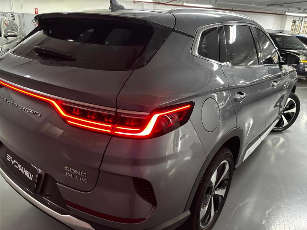 SONG PLUS 1.5 DM-I HÍBRIDO AUTOMÁTICO11