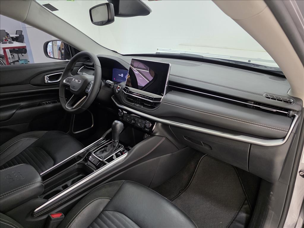 COMMANDER 1.3 T270 TURBO FLEX LONGITUDE AT68