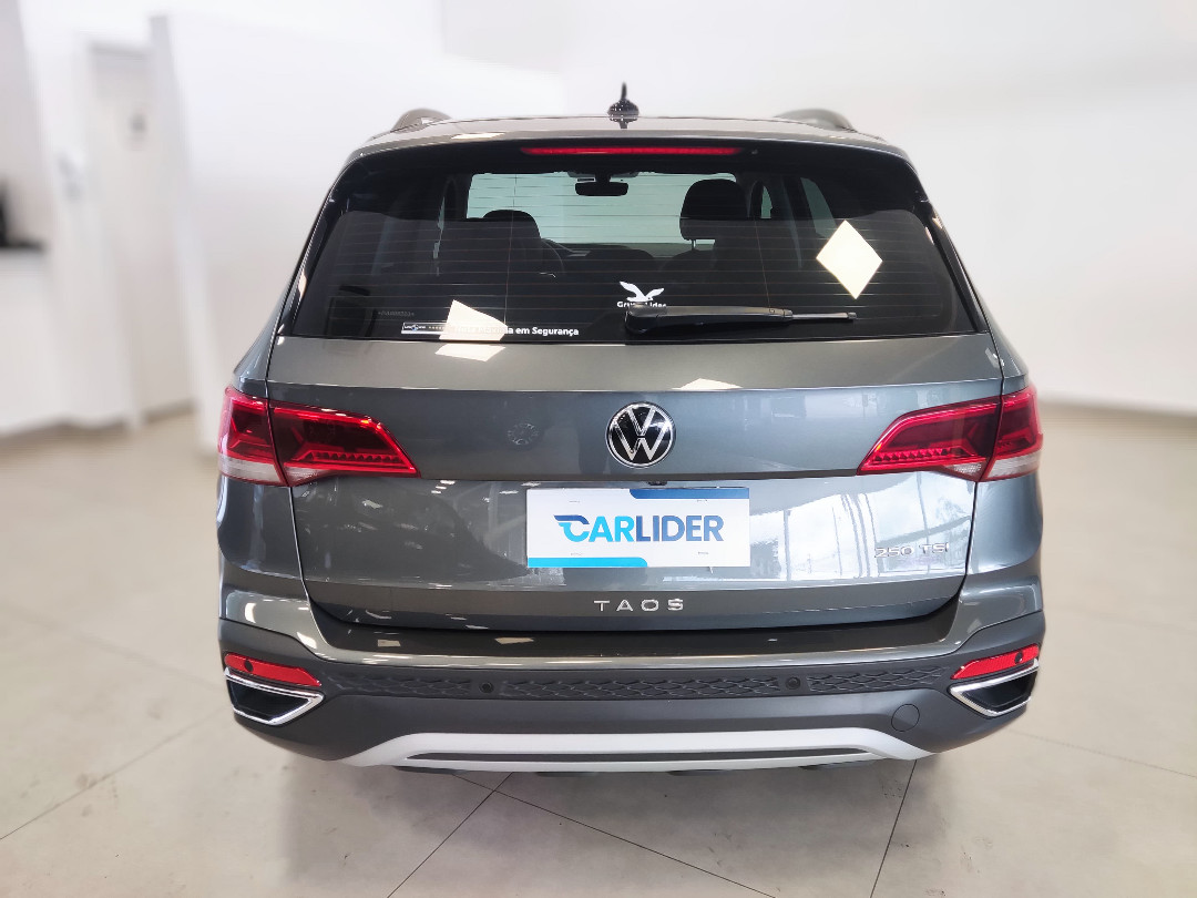 TAOS 1.4 250 TSI TOTAL FLEX COMFORTLINE AUTOMÁTICO