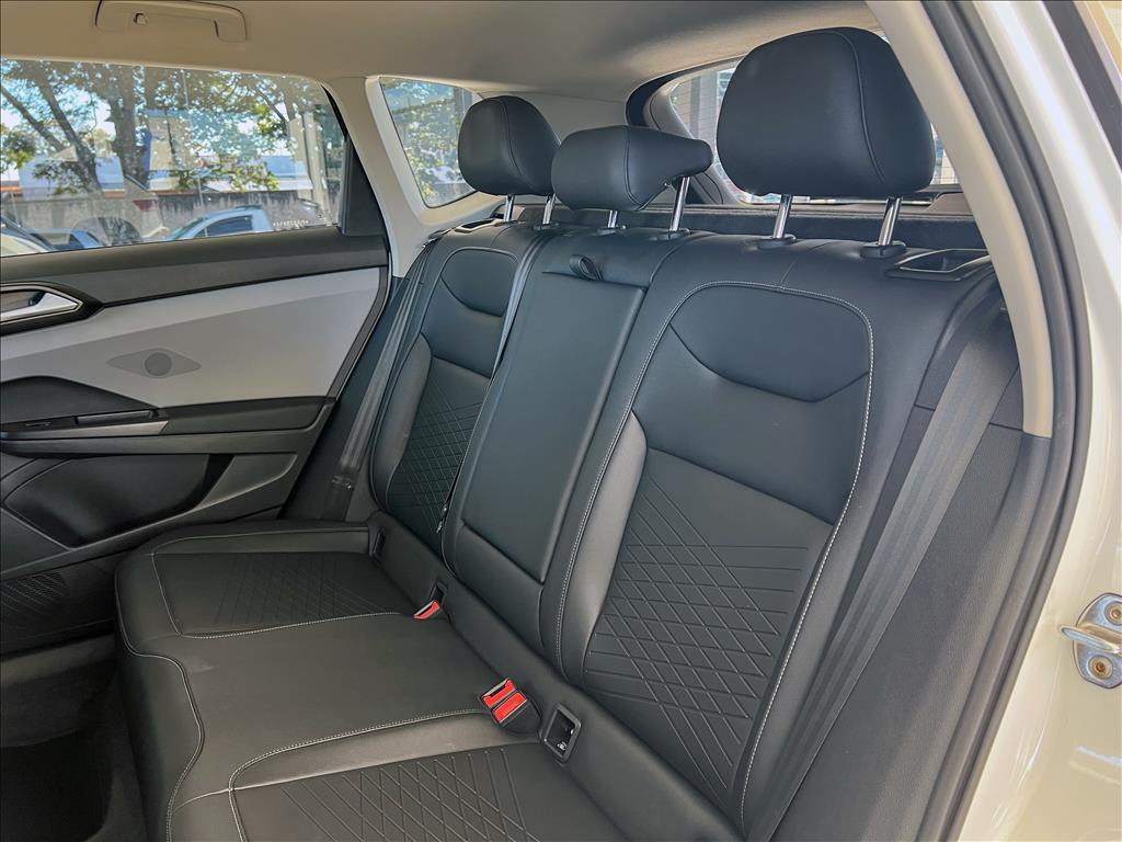TAOS 1.4 250 TSI TOTAL FLEX COMFORTLINE AUTOMÁTICO17