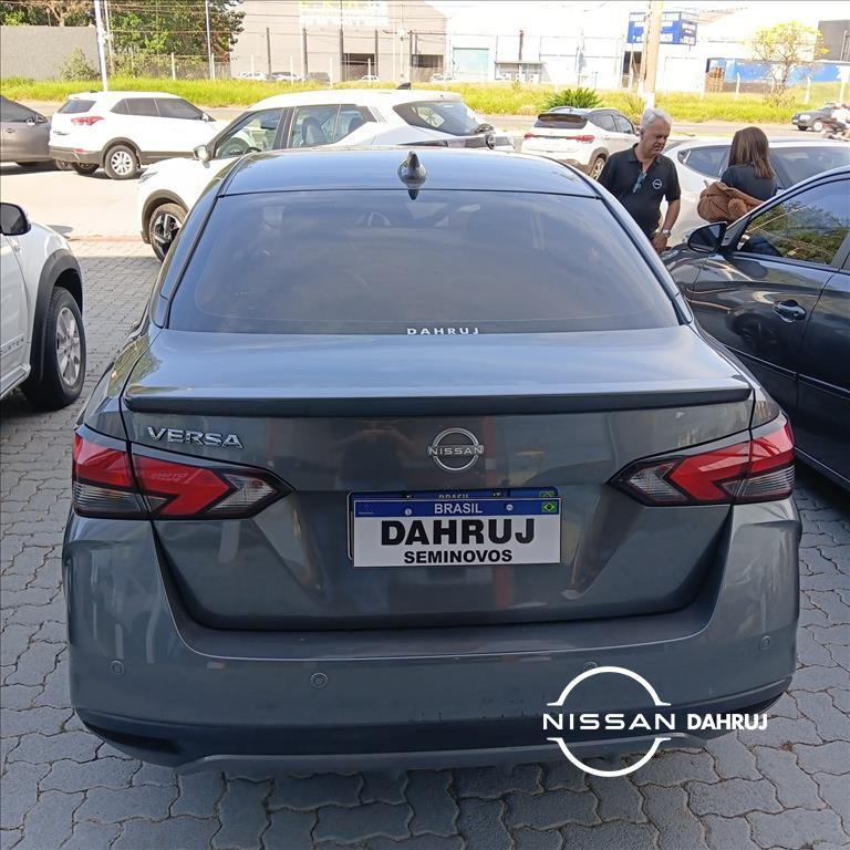 VERSA 1.6 16V FLEX EXCLUSIVE XTRONIC9