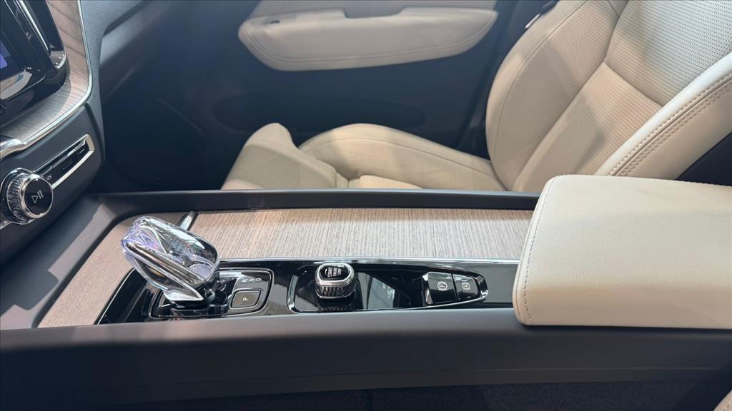XC60 2.0 T8 RECHARGE ULTRA AWD GEARTRONIC