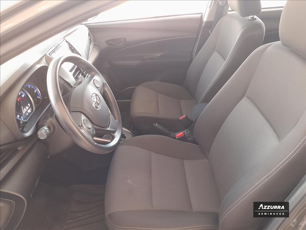 YARIS 1.5 16V FLEX SEDAN XL LIVE MULTIDRIVE6