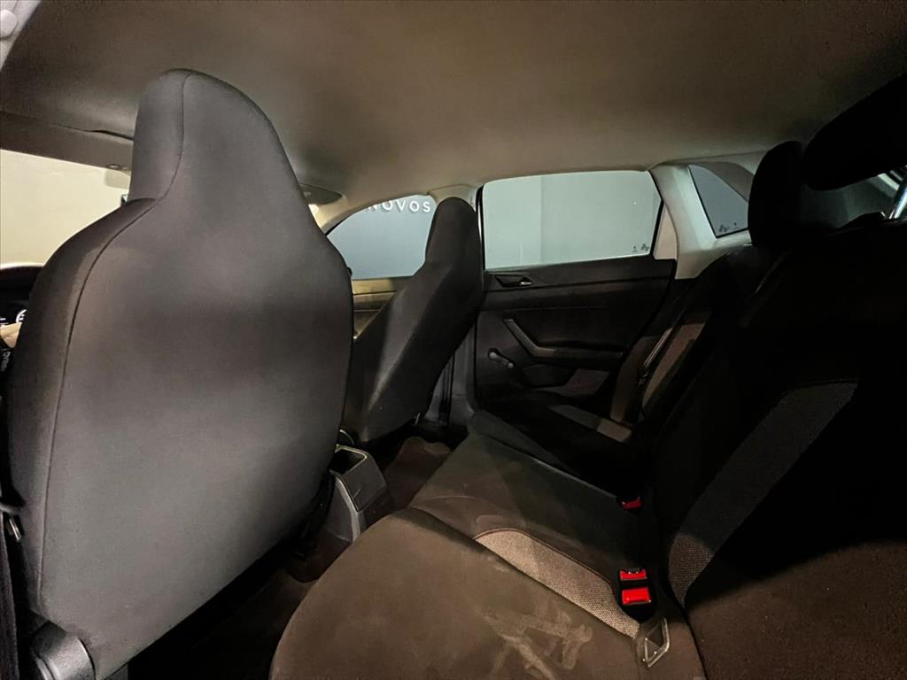 POLO 1.0 MPI TRACK MANUAL9