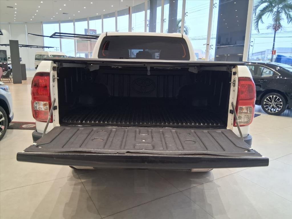 HILUX 2.8 D-4D TURBO DIESEL CD POWER PACK 4X4 AUTOMÁTICO4