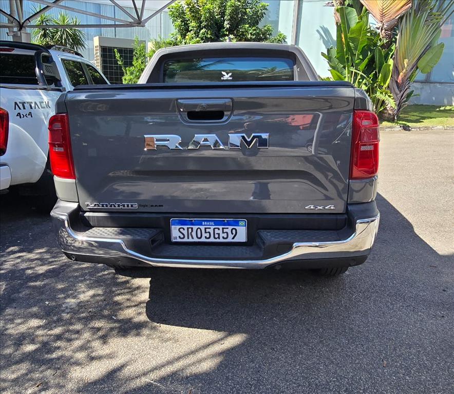 RAMPAGE 2.0 TURBO DIESEL LARAMIE 4X4 AUTOMÁTICO4