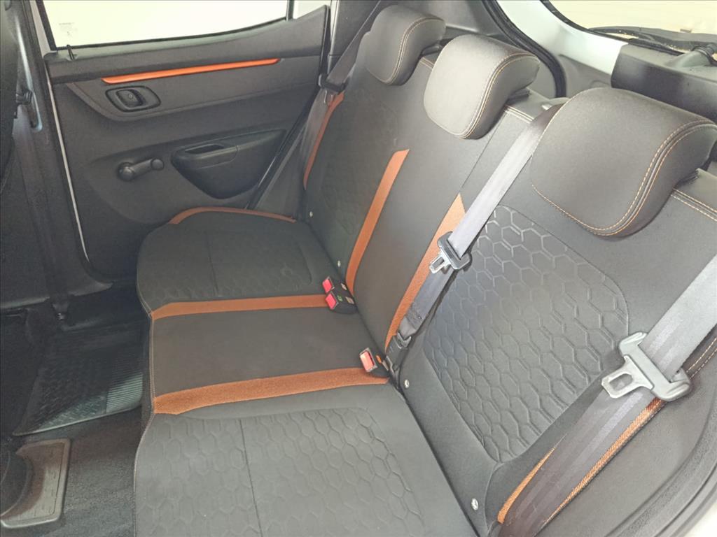 KWID 1.0 12V SCE FLEX OUTSIDER MANUAL9