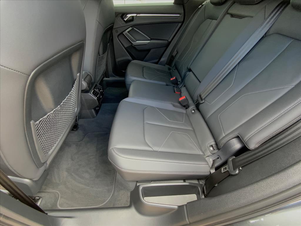 Audi-Q3-2.0 40 TFSI GASOLINA PERFORMANCE BLACK QUATTRO TIPTRONIC