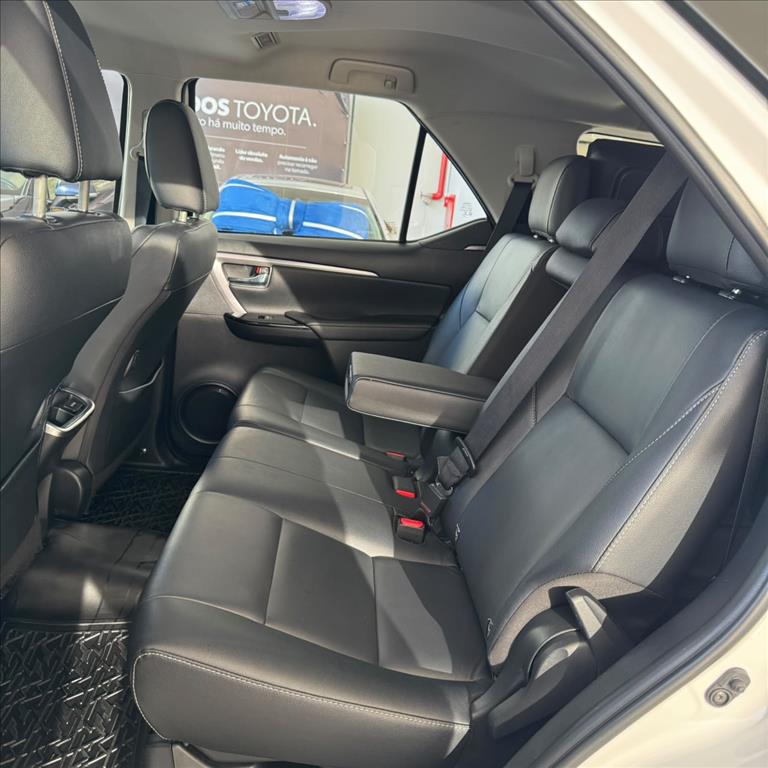 HILUX SW4 2.7 VVT-i FLEX SRV 7L 4X2 AUTOMÁTICO13