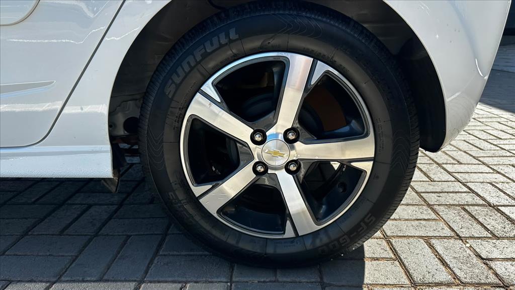 ONIX 1.4 MPFI LTZ 8V FLEX 4P MANUAL9
