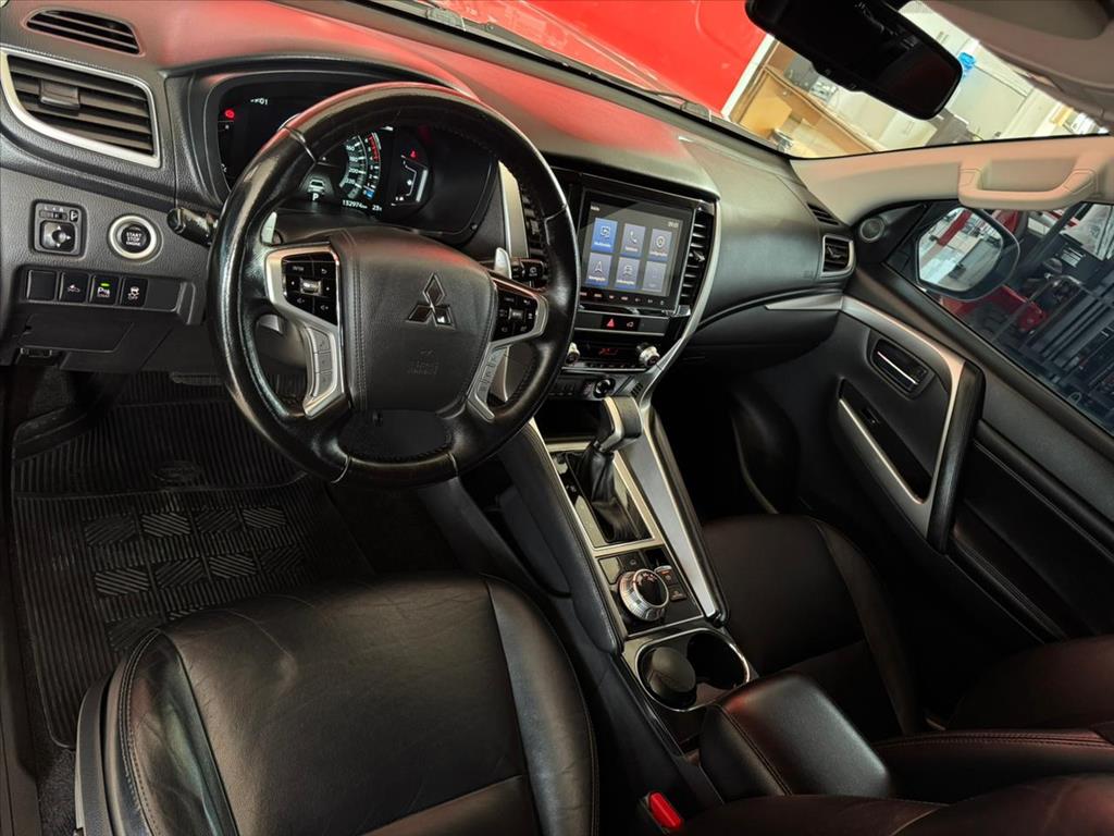 Mitsubishi-PAJERO SPORT-2.4 16V MIVEC TURBO DIESEL HPE-S AWD AUTOMÁTICO