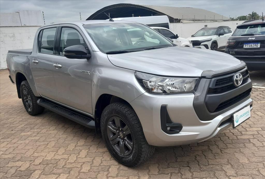 HILUX 2.8 D-4D TURBO DIESEL CD SR 4X4 AUTOMÁTICO2