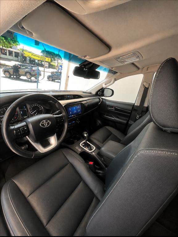 HILUX 2.8 D-4D TURBO DIESEL CD SRX 4X4 AUTOMÁTICO7