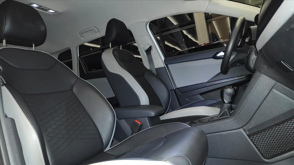 TAOS 1.4 250 TSI TOTAL FLEX COMFORTLINE AUTOMÁTICO11