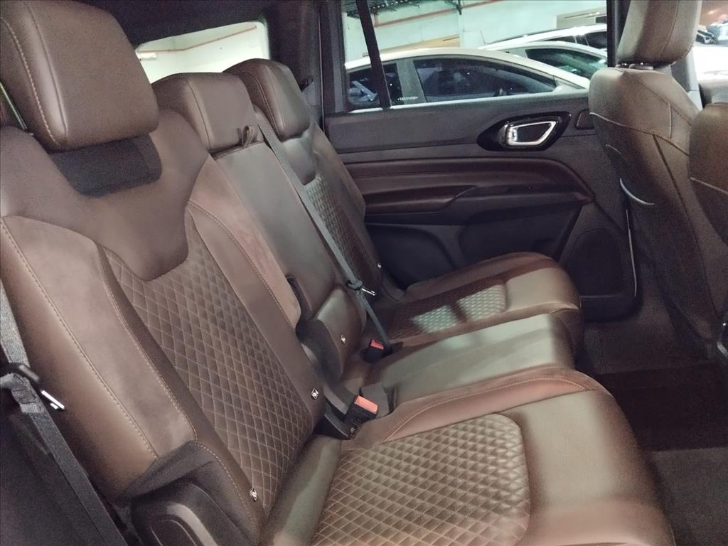 COMMANDER 1.3 T270 TURBO FLEX OVERLAND AT614