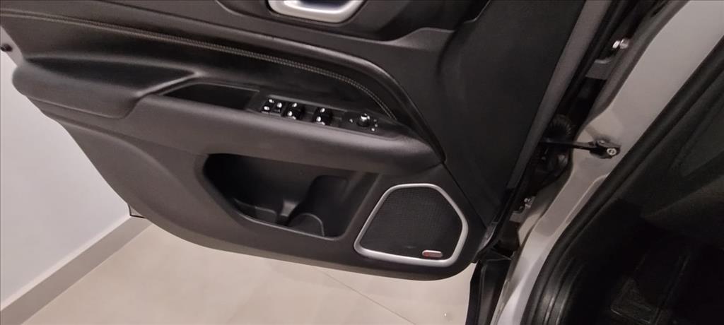 COMPASS 1.3 T270 TURBO FLEX LONGITUDE AT69