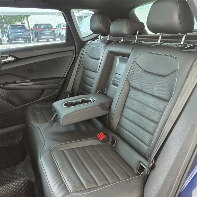 TAOS 1.4 250 TSI TOTAL FLEX HIGHLINE AUTOMÁTICO16
