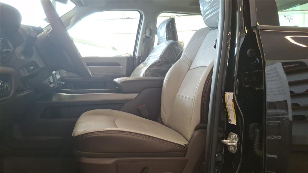 2500 6.7 I6 TURBO DIESEL LARAMIE CD 4X4 AUTOMÁTICO9