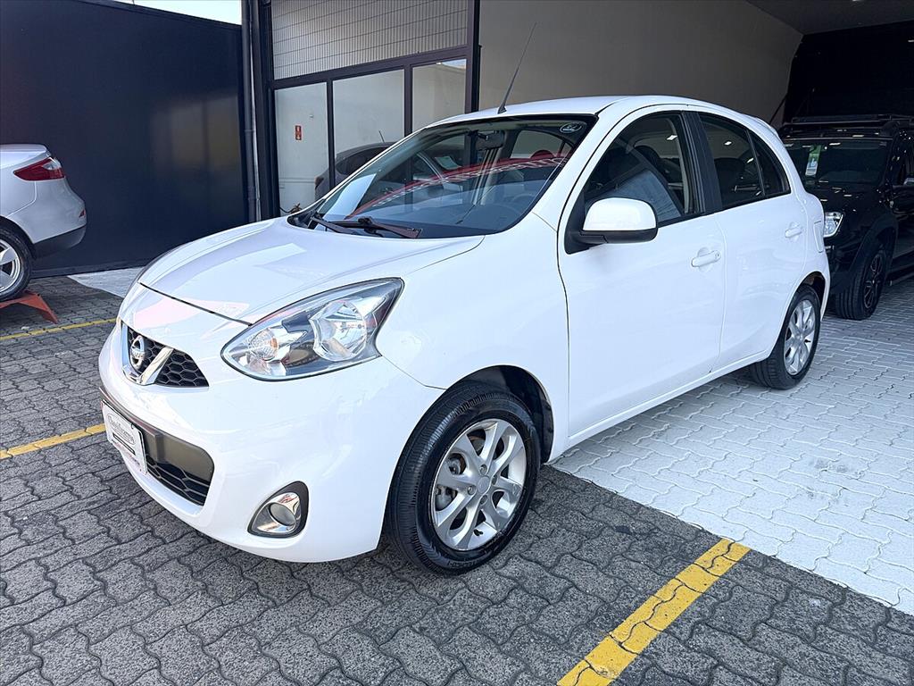 Nissan March - 1.6 SV 16V FLEXSTART 4P XTRONIC