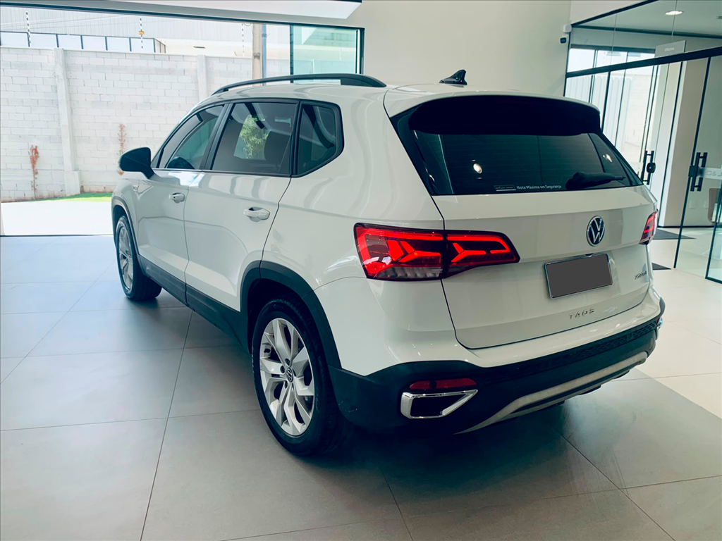 TAOS 1.4 250 TSI TOTAL FLEX COMFORTLINE AUTOMÁTICO10