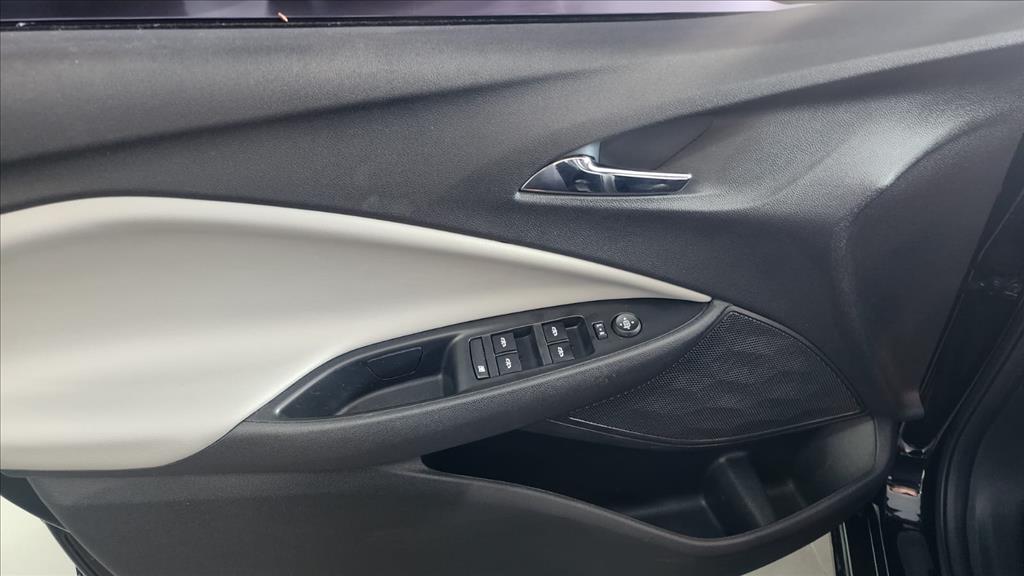 ONIX PLUS 1.0 TURBO FLEX PREMIER AUTOMÁTICO11