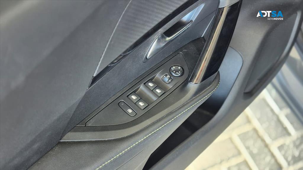 PEUGEOT 2008 1.0 TURBO 200 FLEX GT CVT