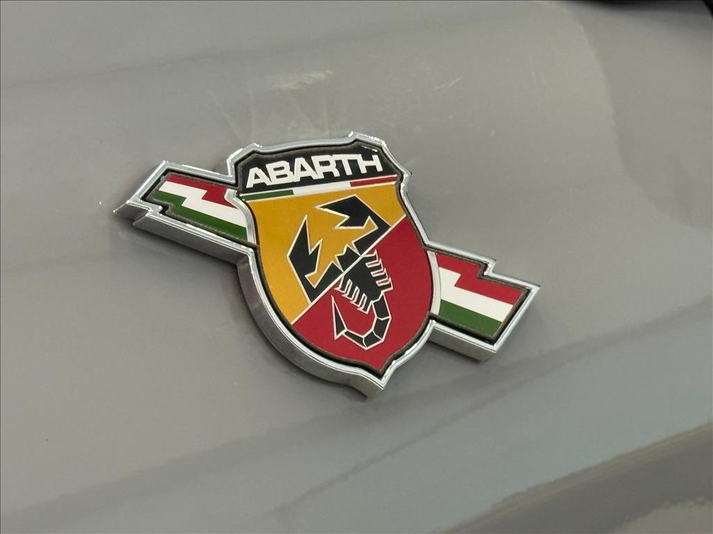 FASTBACK 1.3 TURBO 270 FLEX ABARTH AT6 FASTBACK 1.3 TURBO 270 FLEX ABARTH AT6