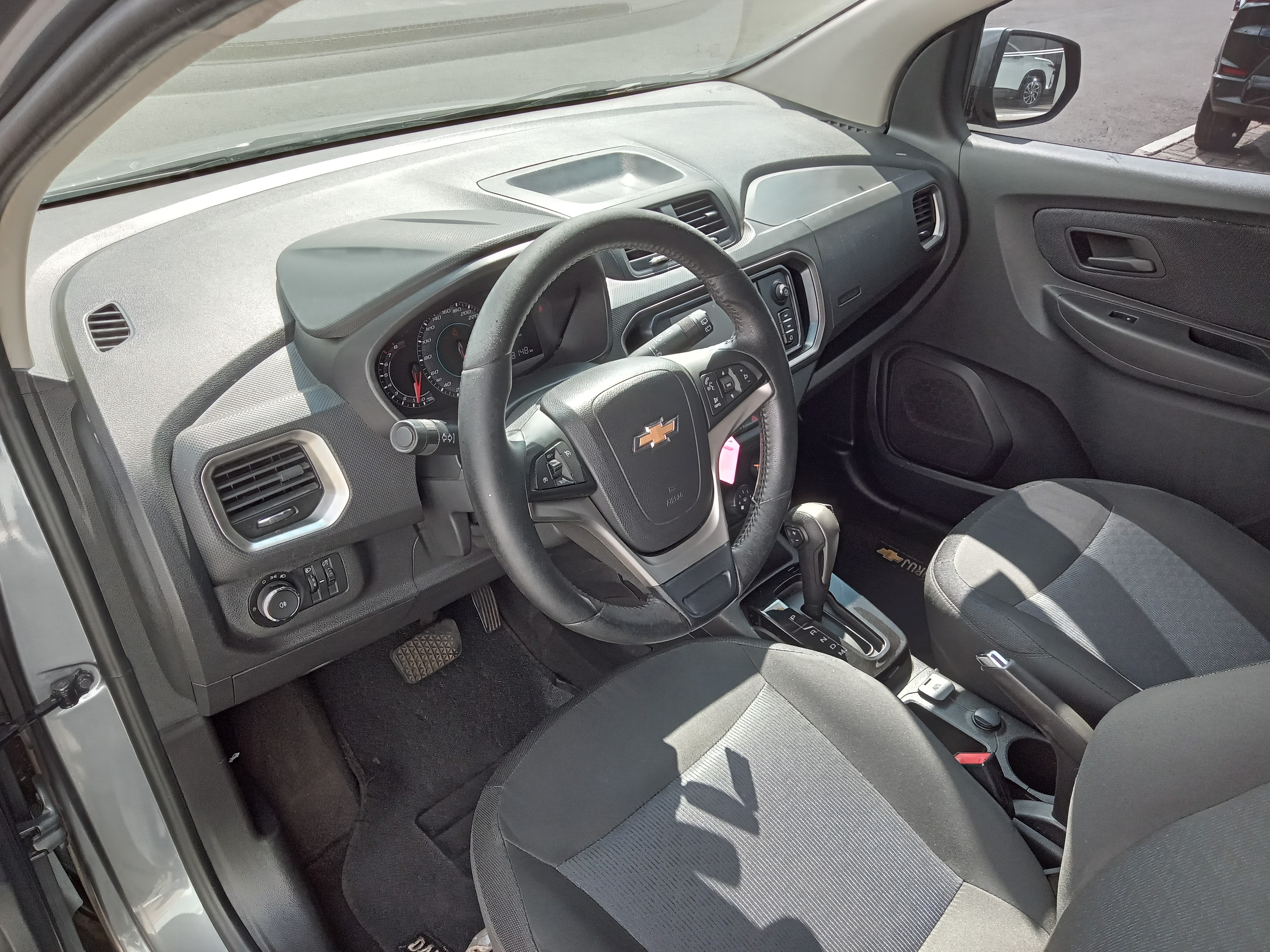 SPIN 1.8 LT 8V FLEX 4P AUTOMÁTICO6