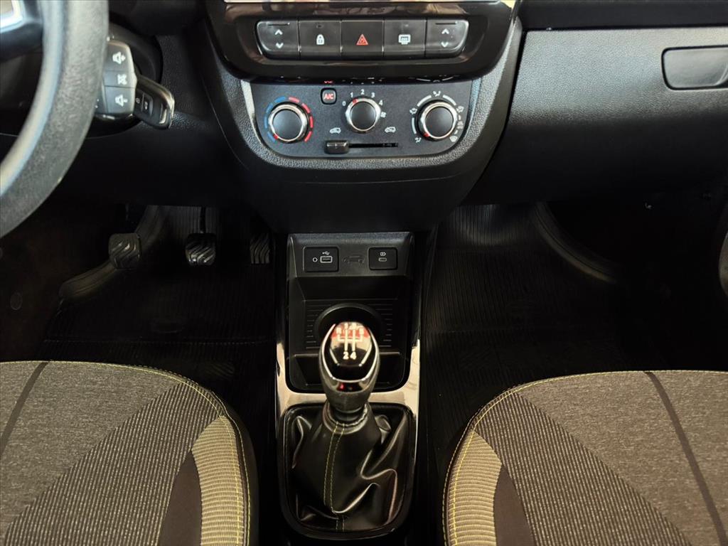 Renault-KWID-1.0 12V SCE FLEX OUTSIDER MANUAL