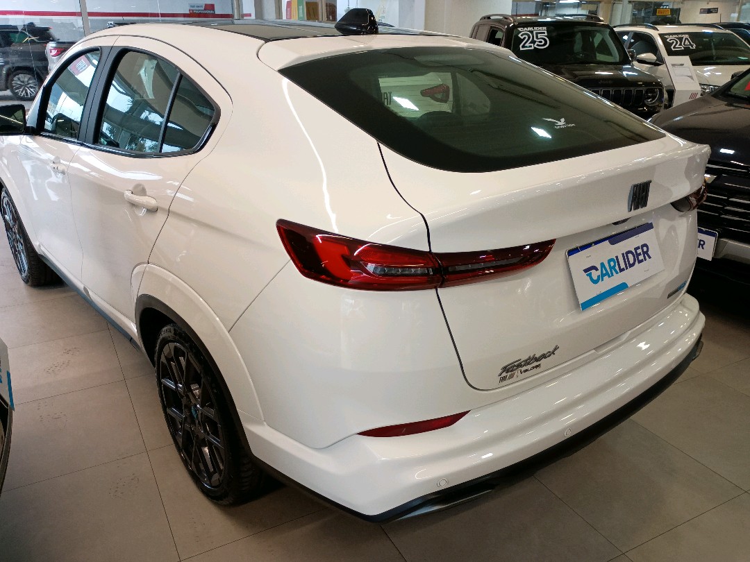 FASTBACK 1.0 TURBO 200 HYBRID IMPETUS CVT5