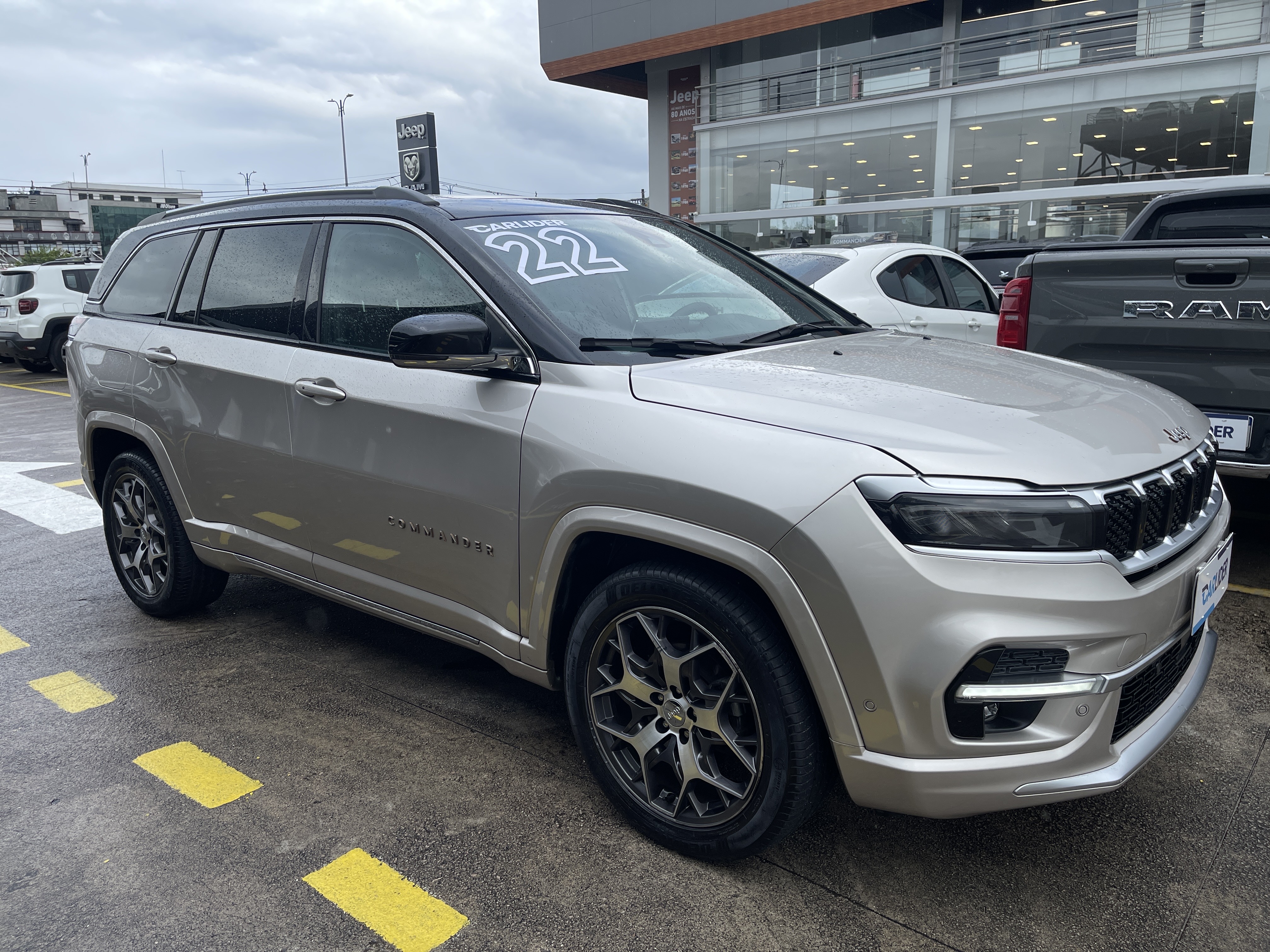 COMMANDER 1.3 T270 TURBO FLEX OVERLAND AT62