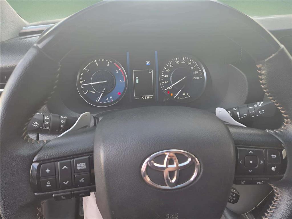 HILUX SW4 2.8 D-4D TURBO DIESEL SRX PLATINUM 7L 4X4 AUTOMÁTICO5