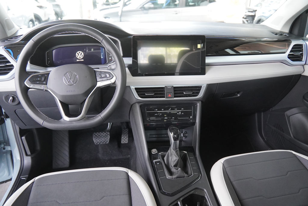 TAOS 1.4 250 TSI TOTAL FLEX COMFORTLINE AUTOMÁTICO6